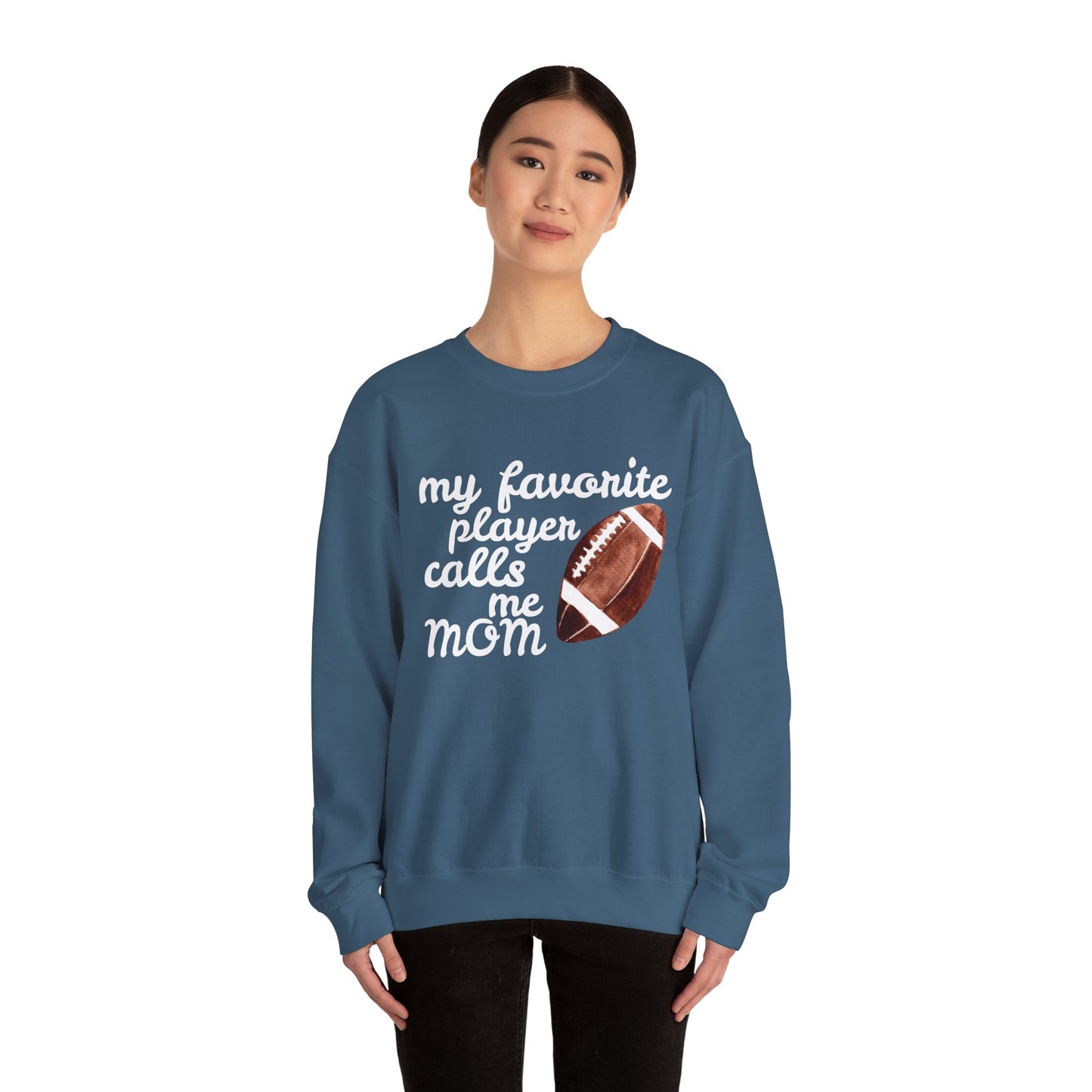 'My Favorite Player Calls Me Mom' Unisex Heavy Blend™ Crewneck Sweatshirt